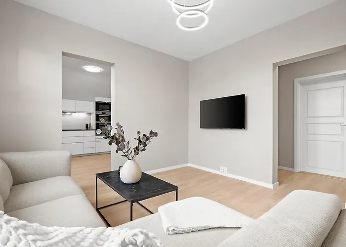 Sentral Og Moderne 4br I - P Apartment