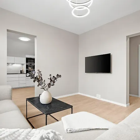 Sentral Og Moderne 4br I - P Apartament